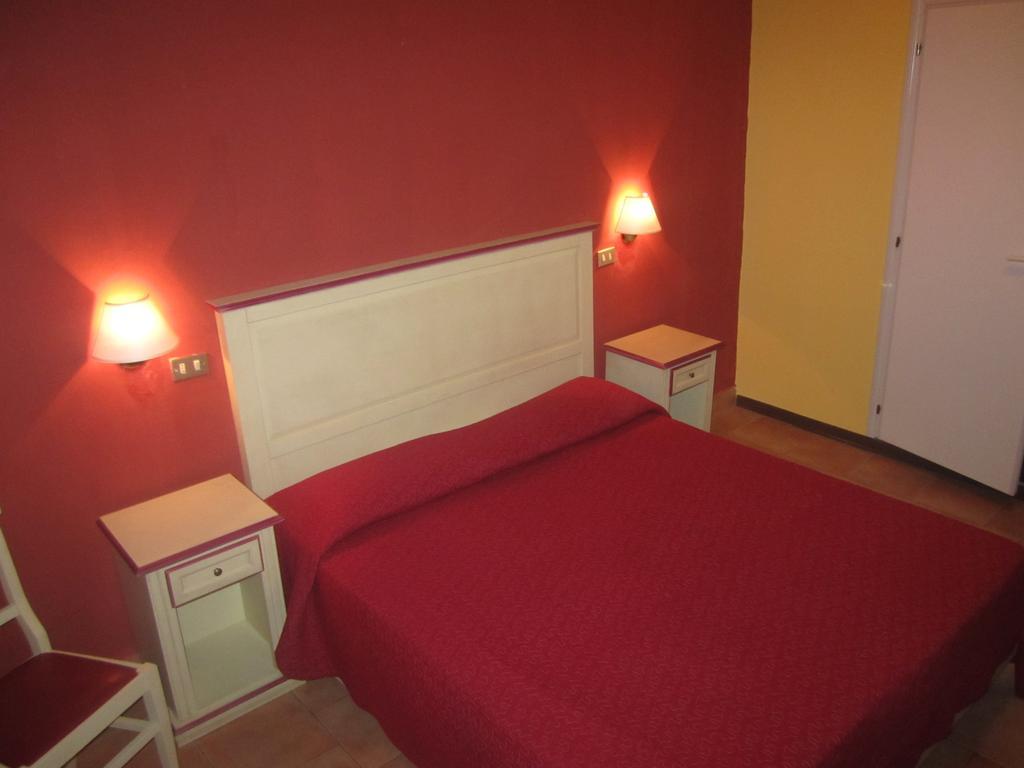 Hotel Savonarola Florence Room photo