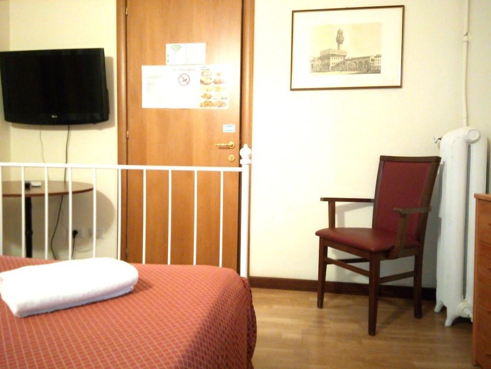 Hotel Savonarola Florence Exterior photo
